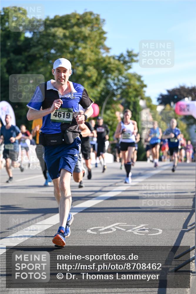 07.09.2025 - BARMER Alsterlauf Dr. Thomas Lammeyer http://msf.ph/oto/8708462 07.09.2025 09:30:50 Laufen 36, 4619 meine-sportfotos.de