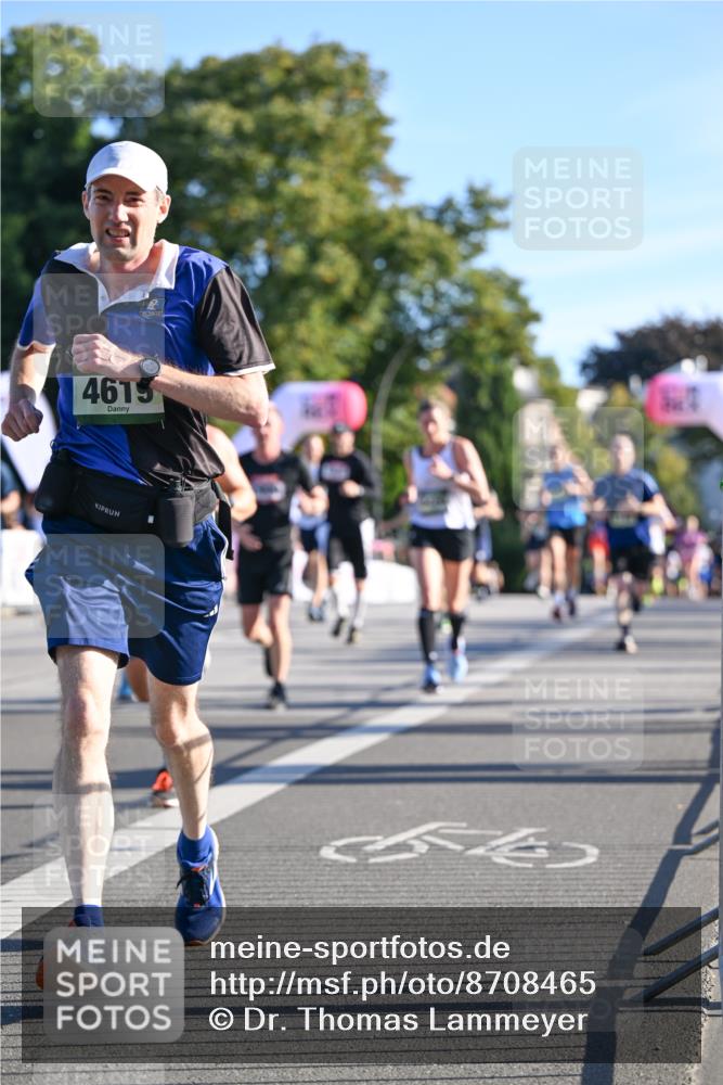 07.09.2025 - BARMER Alsterlauf Dr. Thomas Lammeyer http://msf.ph/oto/8708465 07.09.2025 09:30:50 Laufen 4615 meine-sportfotos.de