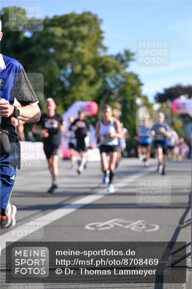 07.09.2025 - BARMER Alsterlauf Dr. Thomas Lammeyer http://msf.ph/oto/8708469 07.09.2025 09:30:51 Laufen  meine-sportfotos.de