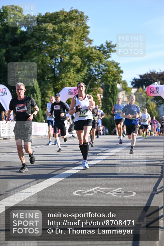 07.09.2025 - BARMER Alsterlauf Dr. Thomas Lammeyer http://msf.ph/oto/8708471 07.09.2025 09:30:51 Laufen 2900, 4835, 4420 meine-sportfotos.de