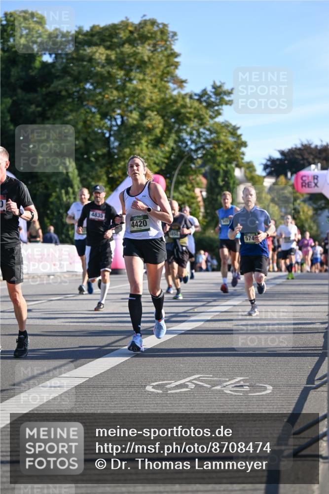 07.09.2025 - BARMER Alsterlauf Dr. Thomas Lammeyer http://msf.ph/oto/8708474 07.09.2025 09:30:52 Laufen 4835, 4420, 1454, 574 meine-sportfotos.de