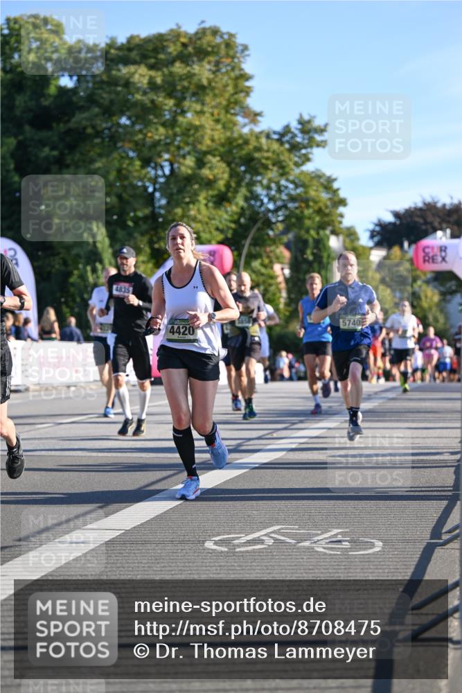 07.09.2025 - BARMER Alsterlauf Dr. Thomas Lammeyer http://msf.ph/oto/8708475 07.09.2025 09:30:52 Laufen 4835, 4420, 5740 meine-sportfotos.de