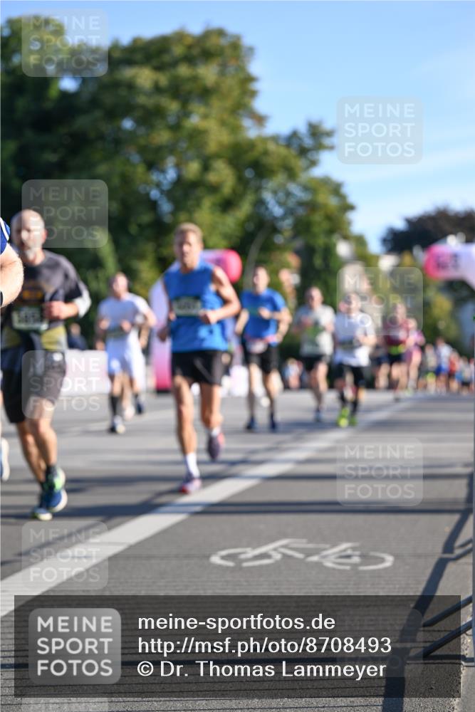 07.09.2025 - BARMER Alsterlauf Dr. Thomas Lammeyer http://msf.ph/oto/8708493 07.09.2025 09:30:55 Laufen  meine-sportfotos.de