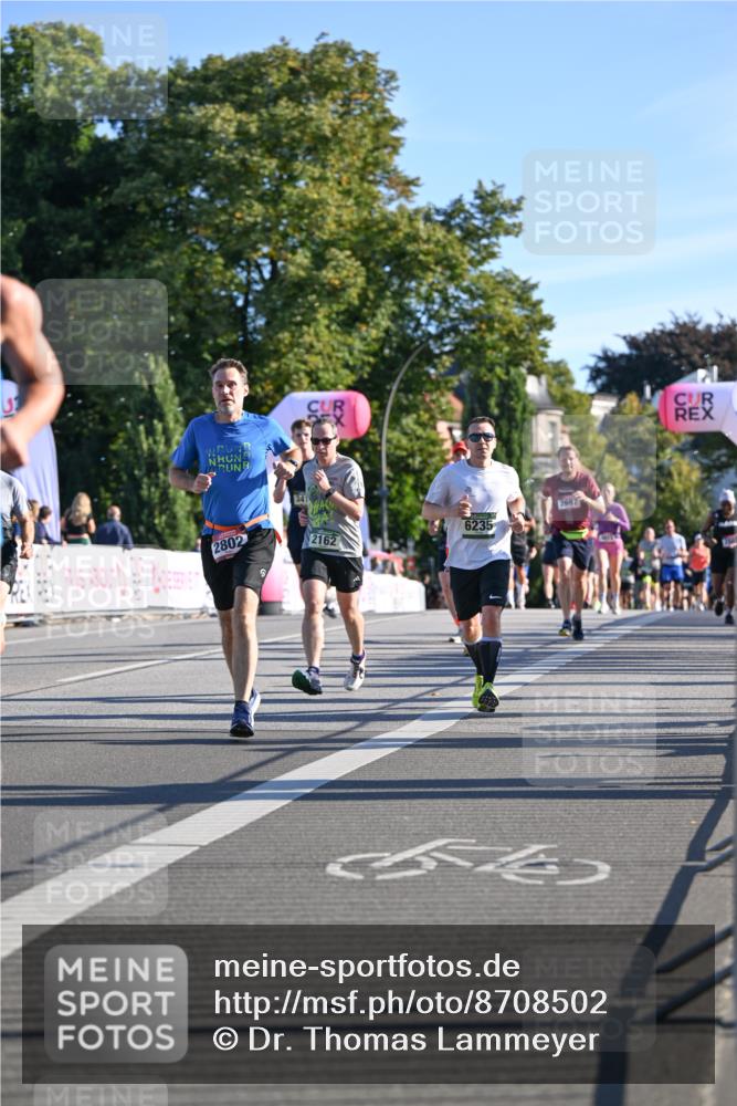 07.09.2025 - BARMER Alsterlauf Dr. Thomas Lammeyer http://msf.ph/oto/8708502 07.09.2025 09:30:56 Laufen 2802, 6235, 2162, 2697 meine-sportfotos.de