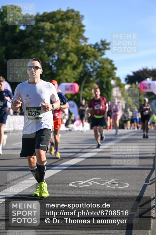 07.09.2025 - BARMER Alsterlauf Dr. Thomas Lammeyer http://msf.ph/oto/8708516 07.09.2025 09:30:59 Laufen 36, 6235 meine-sportfotos.de