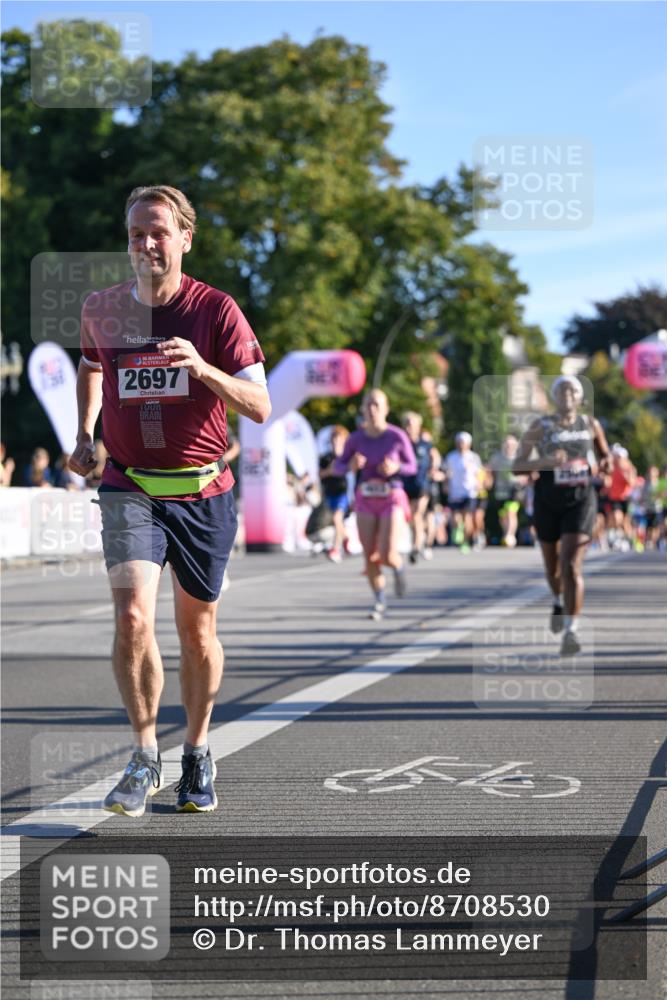 07.09.2025 - BARMER Alsterlauf Dr. Thomas Lammeyer http://msf.ph/oto/8708530 07.09.2025 09:31:02 Laufen 36, 2697 meine-sportfotos.de