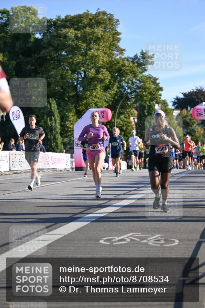 07.09.2025 - BARMER Alsterlauf Dr. Thomas Lammeyer http://msf.ph/oto/8708534 07.09.2025 09:31:03 Laufen 8240, 4613, 5945, 2501 meine-sportfotos.de