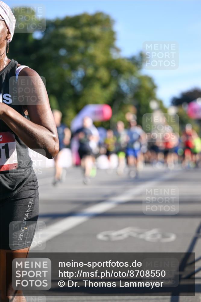 07.09.2025 - BARMER Alsterlauf Dr. Thomas Lammeyer http://msf.ph/oto/8708550 07.09.2025 09:31:05 Laufen  meine-sportfotos.de