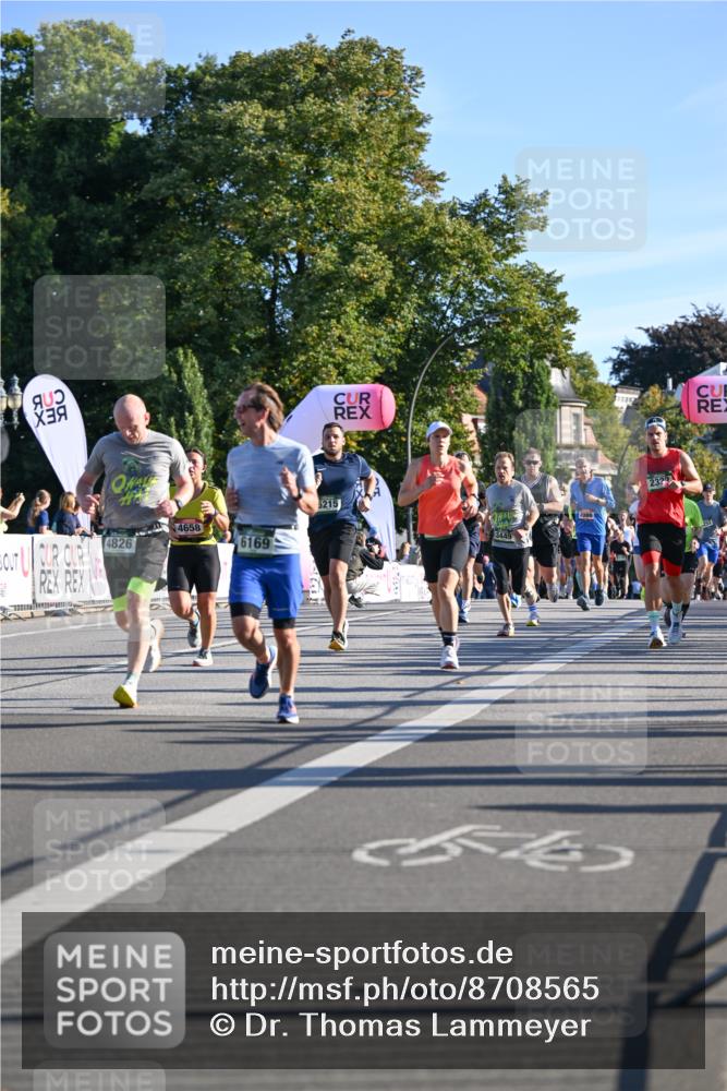 07.09.2025 - BARMER Alsterlauf Dr. Thomas Lammeyer http://msf.ph/oto/8708565 07.09.2025 09:31:08 Laufen 4826, 4658, 6169, 5215, 2086, 3449, 2322 meine-sportfotos.de