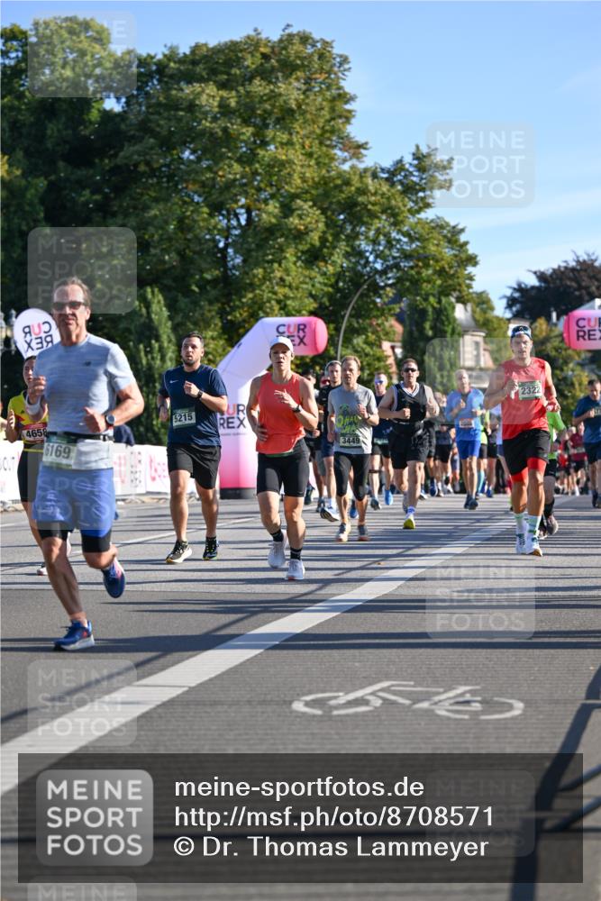 07.09.2025 - BARMER Alsterlauf Dr. Thomas Lammeyer http://msf.ph/oto/8708571 07.09.2025 09:31:09 Laufen 4658, 6169, 5215, 3449, 2322 meine-sportfotos.de