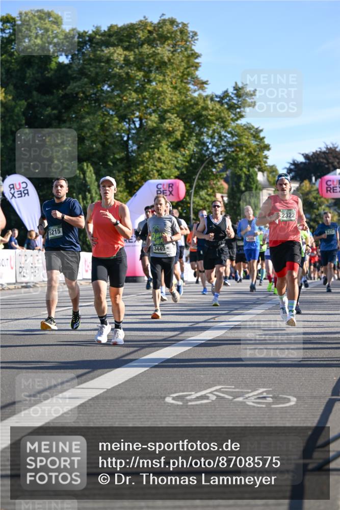 07.09.2025 - BARMER Alsterlauf Dr. Thomas Lammeyer http://msf.ph/oto/8708575 07.09.2025 09:31:10 Laufen 5215, 2086, 3449, 2322, 5772 meine-sportfotos.de