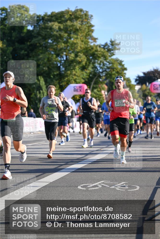 07.09.2025 - BARMER Alsterlauf Dr. Thomas Lammeyer http://msf.ph/oto/8708582 07.09.2025 09:31:11 Laufen 3449, 2322 meine-sportfotos.de