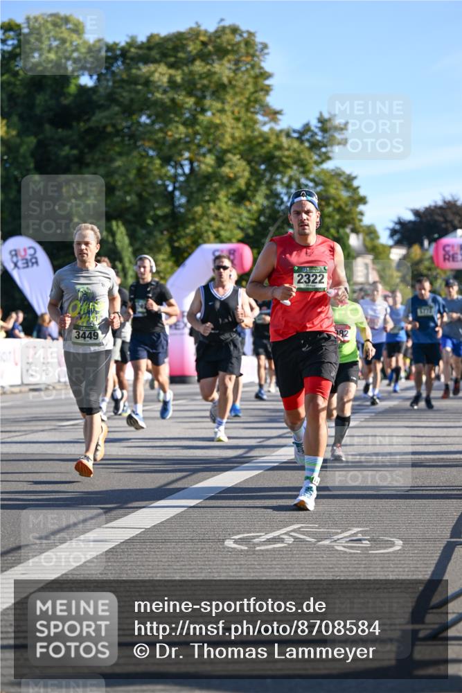 07.09.2025 - BARMER Alsterlauf Dr. Thomas Lammeyer http://msf.ph/oto/8708584 07.09.2025 09:31:11 Laufen 3449, 2322, 5774 meine-sportfotos.de