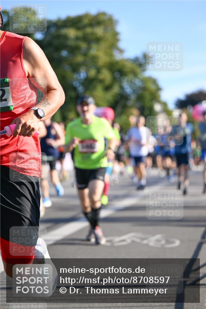 07.09.2025 - BARMER Alsterlauf Dr. Thomas Lammeyer http://msf.ph/oto/8708597 07.09.2025 09:31:13 Laufen  meine-sportfotos.de