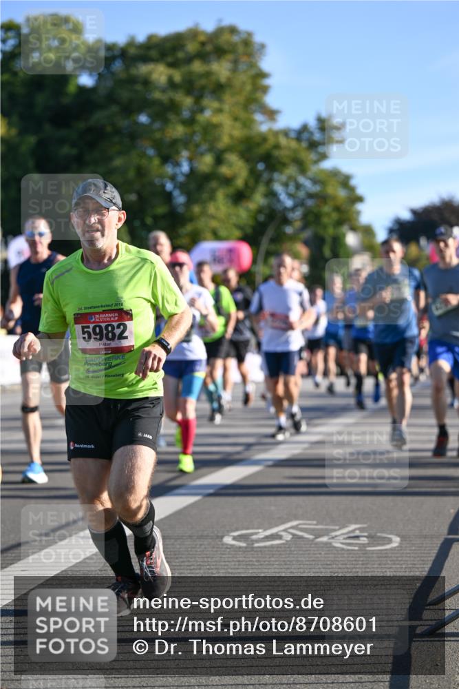 07.09.2025 - BARMER Alsterlauf Dr. Thomas Lammeyer http://msf.ph/oto/8708601 07.09.2025 09:31:14 Laufen 24, 2018, 36, 5982, 554 meine-sportfotos.de