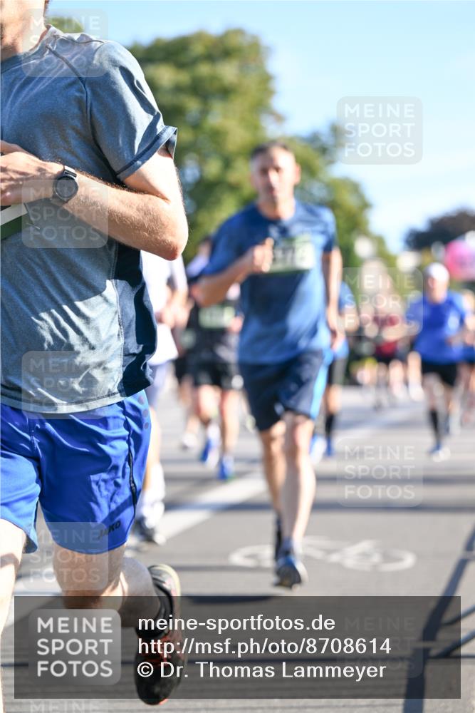 07.09.2025 - BARMER Alsterlauf Dr. Thomas Lammeyer http://msf.ph/oto/8708614 07.09.2025 09:31:16 Laufen  meine-sportfotos.de