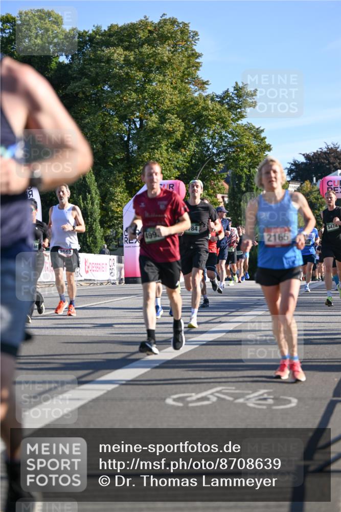 07.09.2025 - BARMER Alsterlauf Dr. Thomas Lammeyer http://msf.ph/oto/8708639 07.09.2025 09:31:20 Laufen 2562, 499, 84, 6254, 5474, 2165 meine-sportfotos.de