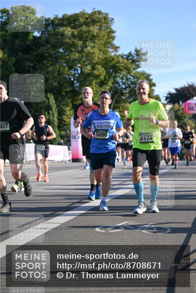 07.09.2025 - BARMER Alsterlauf Dr. Thomas Lammeyer http://msf.ph/oto/8708671 07.09.2025 09:31:26 Laufen 827, 38, 5880, 2174 meine-sportfotos.de