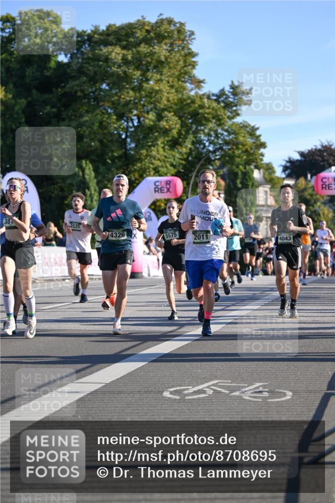 07.09.2025 - BARMER Alsterlauf Dr. Thomas Lammeyer http://msf.ph/oto/8708695 07.09.2025 09:31:30 Laufen 381, 3525, 4326, 5575, 2011, 4043 meine-sportfotos.de