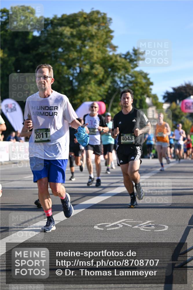 07.09.2025 - BARMER Alsterlauf Dr. Thomas Lammeyer http://msf.ph/oto/8708707 07.09.2025 09:31:32 Laufen 92, 2011, 4043 meine-sportfotos.de