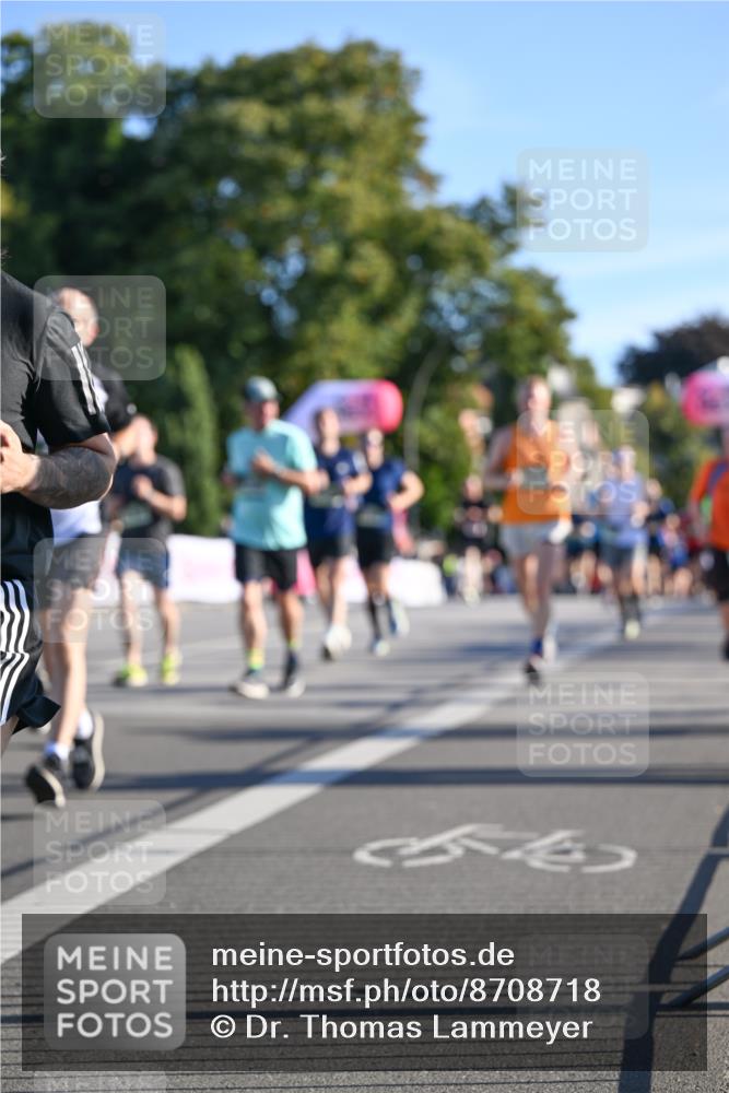 07.09.2025 - BARMER Alsterlauf Dr. Thomas Lammeyer http://msf.ph/oto/8708718 07.09.2025 09:31:34 Laufen  meine-sportfotos.de