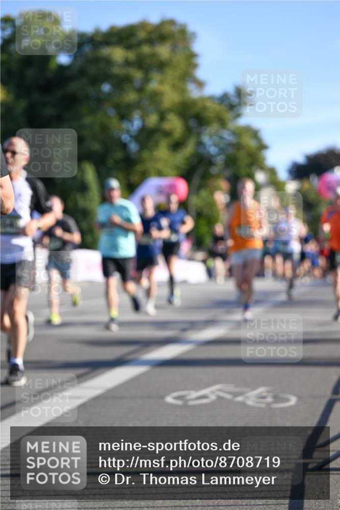 07.09.2025 - BARMER Alsterlauf Dr. Thomas Lammeyer http://msf.ph/oto/8708719 07.09.2025 09:31:34 Laufen  meine-sportfotos.de