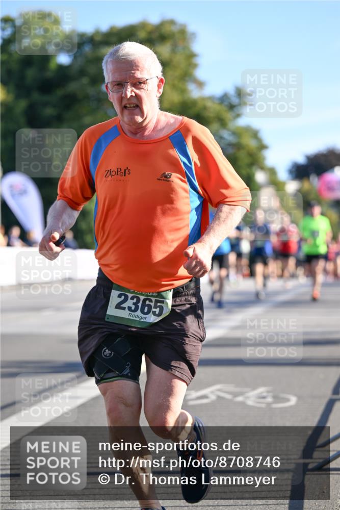 07.09.2025 - BARMER Alsterlauf Dr. Thomas Lammeyer http://msf.ph/oto/8708746 07.09.2025 09:31:38 Laufen 2365, 445 meine-sportfotos.de