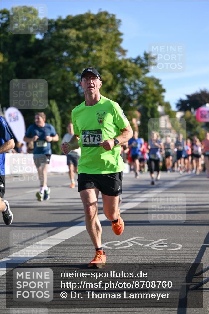 07.09.2025 - BARMER Alsterlauf Dr. Thomas Lammeyer http://msf.ph/oto/8708760 07.09.2025 09:31:43 Laufen 16, 2173 meine-sportfotos.de