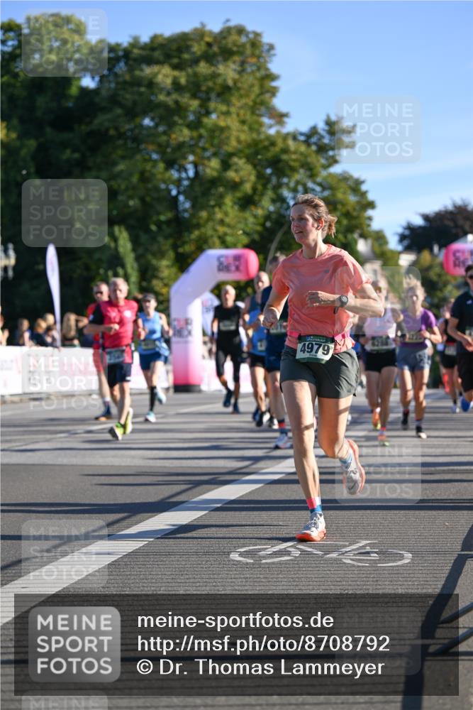07.09.2025 - BARMER Alsterlauf Dr. Thomas Lammeyer http://msf.ph/oto/8708792 07.09.2025 09:31:48 Laufen 4979 meine-sportfotos.de
