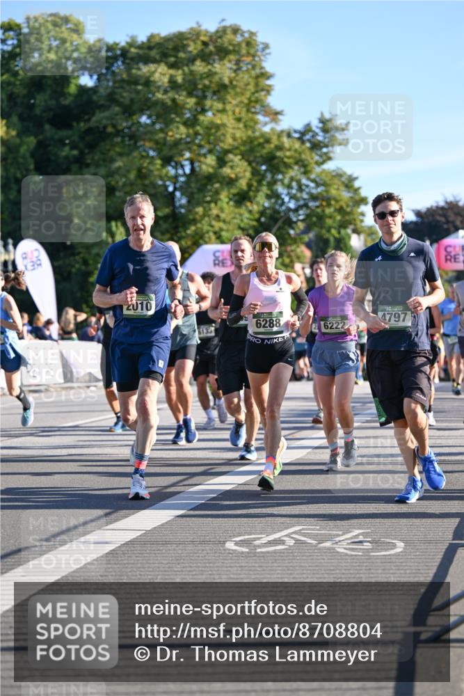 07.09.2025 - BARMER Alsterlauf Dr. Thomas Lammeyer http://msf.ph/oto/8708804 07.09.2025 09:31:50 Laufen 6, 2010, 6133, 6288, 26222, 4797 meine-sportfotos.de