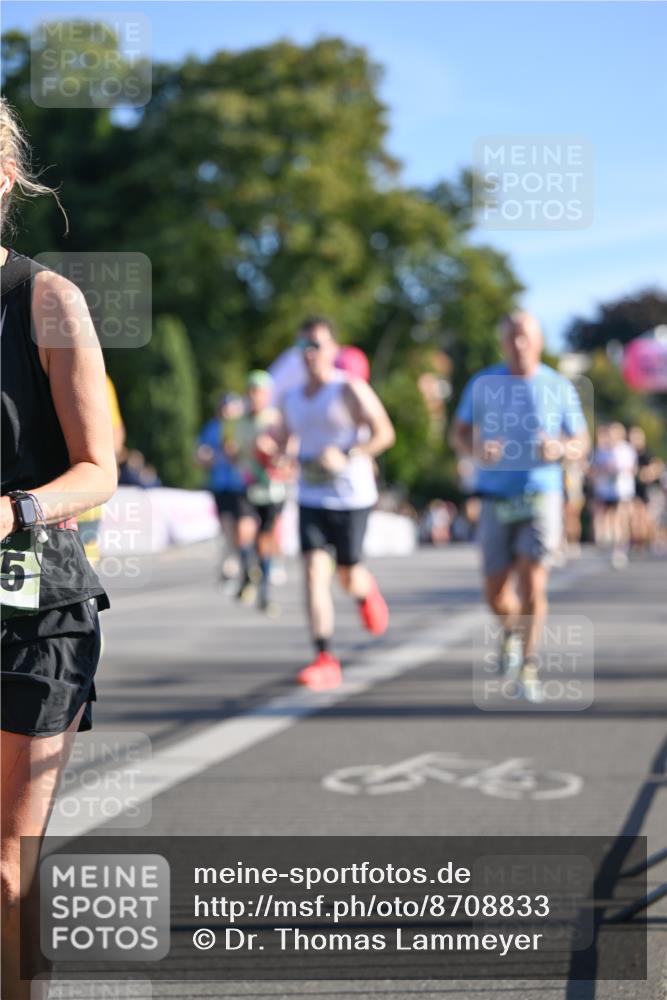 07.09.2025 - BARMER Alsterlauf Dr. Thomas Lammeyer http://msf.ph/oto/8708833 07.09.2025 09:31:55 Laufen 5 meine-sportfotos.de