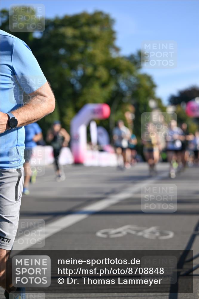 07.09.2025 - BARMER Alsterlauf Dr. Thomas Lammeyer http://msf.ph/oto/8708848 07.09.2025 09:31:57 Laufen  meine-sportfotos.de
