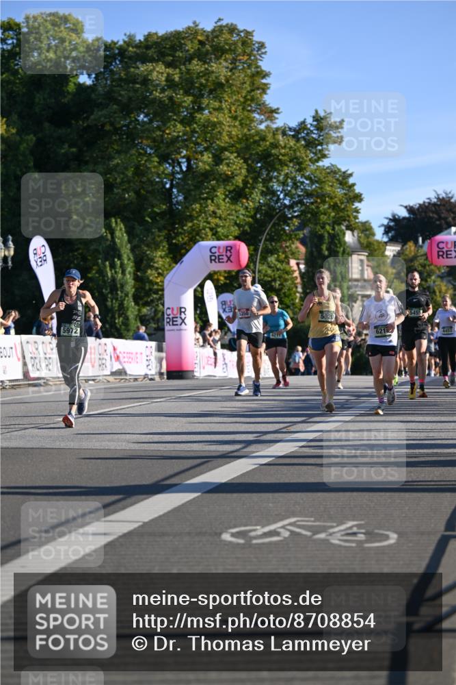 07.09.2025 - BARMER Alsterlauf Dr. Thomas Lammeyer http://msf.ph/oto/8708854 07.09.2025 09:31:58 Laufen 5350, 5972, 4211, 5020, 6218, 4453 meine-sportfotos.de