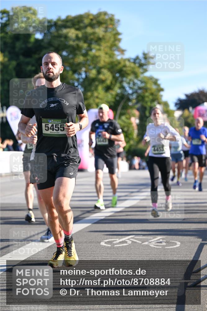 07.09.2025 - BARMER Alsterlauf Dr. Thomas Lammeyer http://msf.ph/oto/8708884 07.09.2025 09:32:03 Laufen 1836, 5455, 4453 meine-sportfotos.de