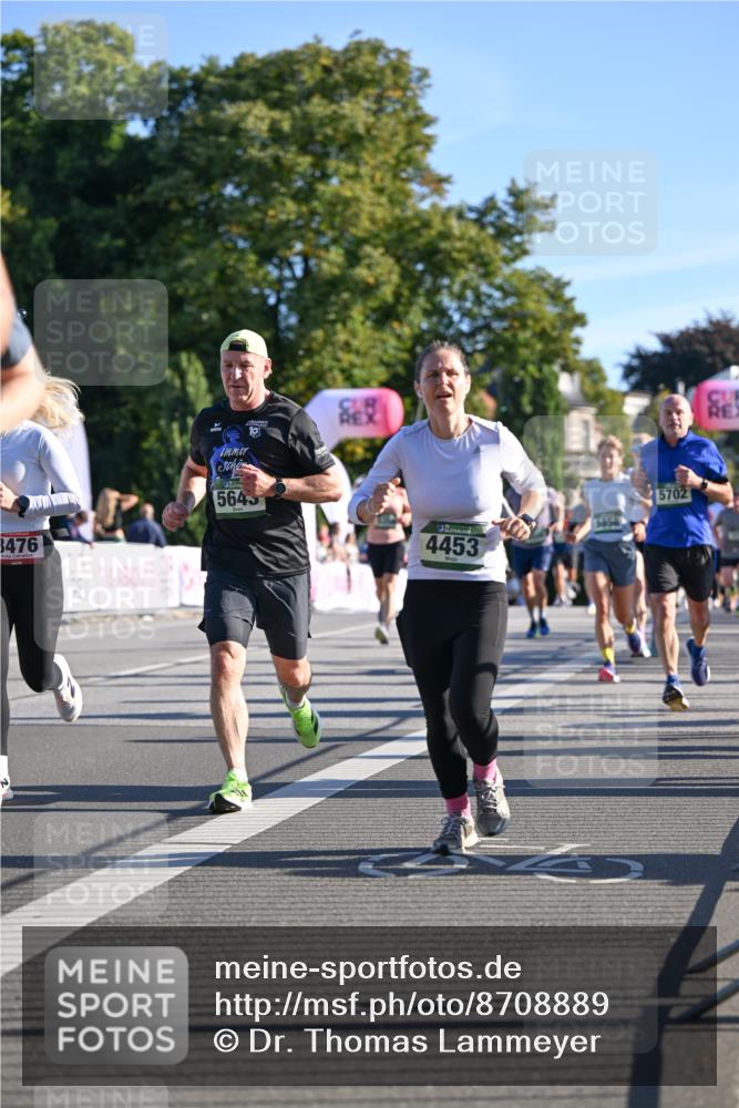 07.09.2025 - BARMER Alsterlauf Dr. Thomas Lammeyer http://msf.ph/oto/8708889 07.09.2025 09:32:04 Laufen 10, 3476, 5645, 4453, 3858, 5702 meine-sportfotos.de