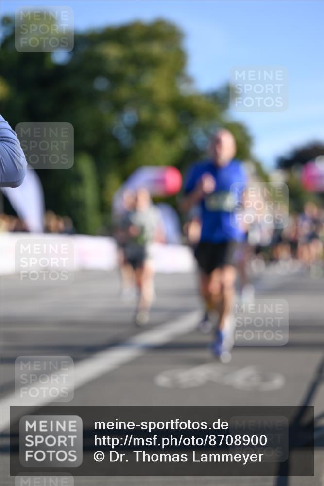 07.09.2025 - BARMER Alsterlauf Dr. Thomas Lammeyer http://msf.ph/oto/8708900 07.09.2025 09:32:05 Laufen  meine-sportfotos.de