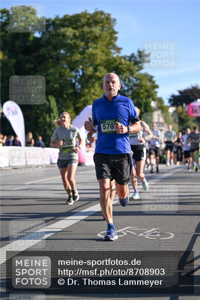 07.09.2025 - BARMER Alsterlauf Dr. Thomas Lammeyer http://msf.ph/oto/8708903 07.09.2025 09:32:06 Laufen 5701, 5702 meine-sportfotos.de