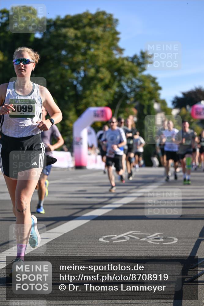 07.09.2025 - BARMER Alsterlauf Dr. Thomas Lammeyer http://msf.ph/oto/8708919 07.09.2025 09:32:08 Laufen 36, 3099 meine-sportfotos.de