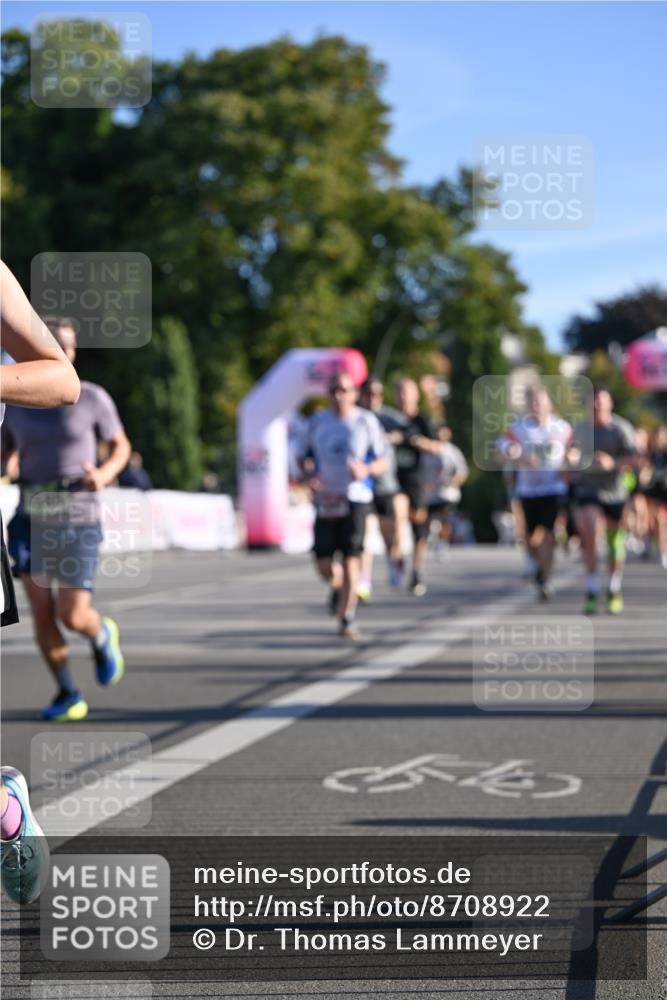 07.09.2025 - BARMER Alsterlauf Dr. Thomas Lammeyer http://msf.ph/oto/8708922 07.09.2025 09:32:09 Laufen  meine-sportfotos.de