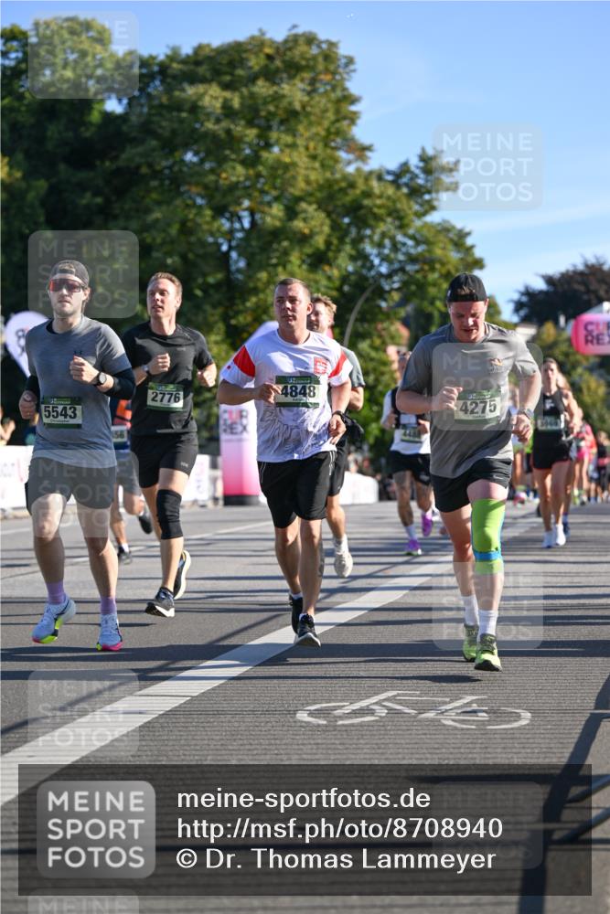 07.09.2025 - BARMER Alsterlauf Dr. Thomas Lammeyer http://msf.ph/oto/8708940 07.09.2025 09:32:12 Laufen 4848, 2776, 4275, 5543 meine-sportfotos.de