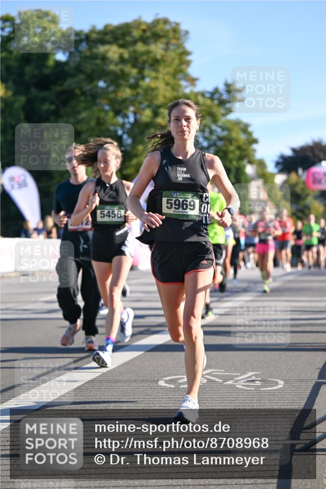 07.09.2025 - BARMER Alsterlauf Dr. Thomas Lammeyer http://msf.ph/oto/8708968 07.09.2025 09:32:16 Laufen 7, 5456, 36, 5969, 00 meine-sportfotos.de