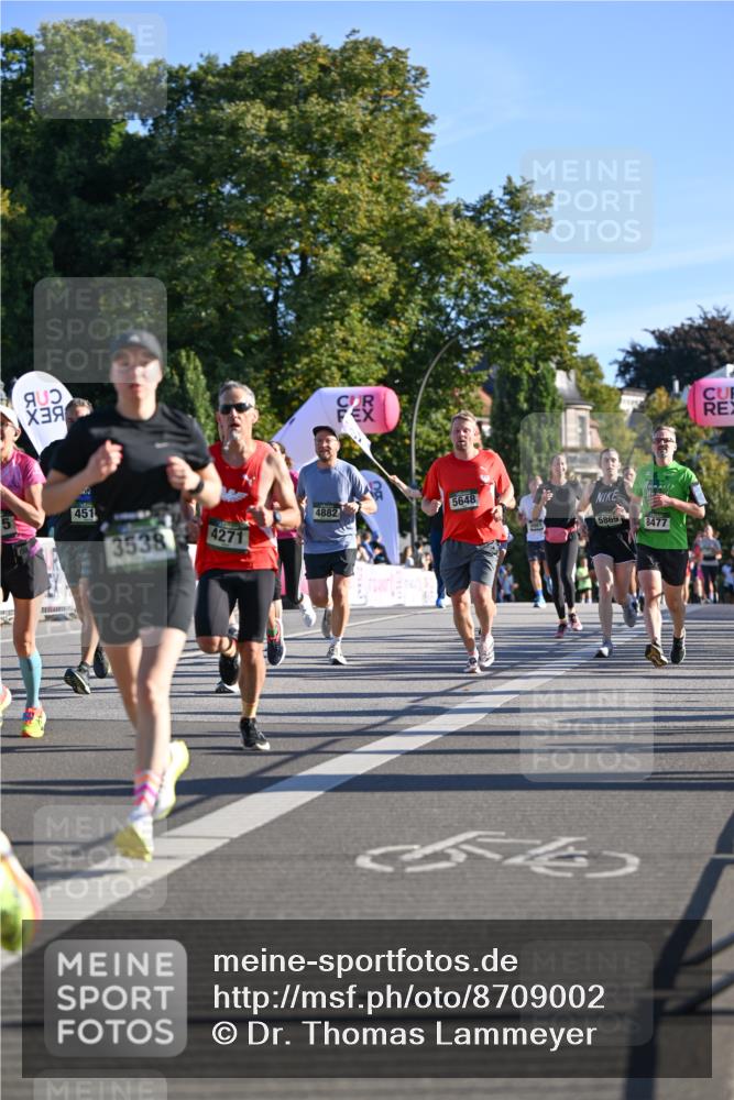 07.09.2025 - BARMER Alsterlauf Dr. Thomas Lammeyer http://msf.ph/oto/8709002 07.09.2025 09:32:21 Laufen 451, 5648, 4882, 3538, 4271, 5869, 8477 meine-sportfotos.de