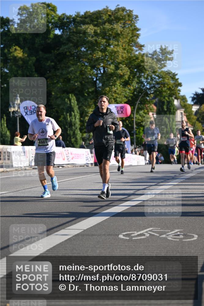 07.09.2025 - BARMER Alsterlauf Dr. Thomas Lammeyer http://msf.ph/oto/8709031 07.09.2025 09:32:27 Laufen 4981 meine-sportfotos.de