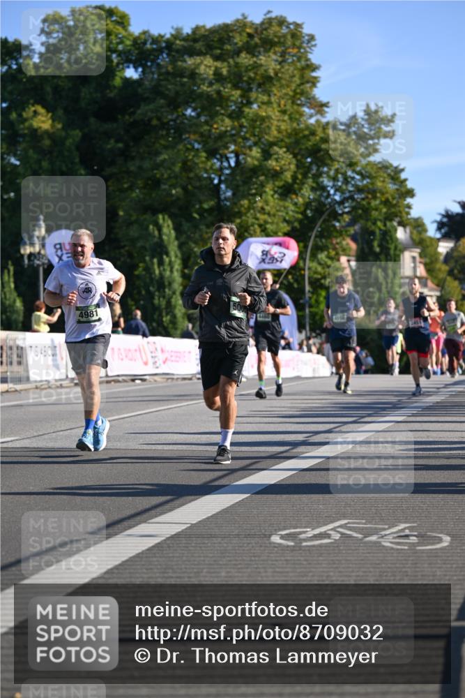 07.09.2025 - BARMER Alsterlauf Dr. Thomas Lammeyer http://msf.ph/oto/8709032 07.09.2025 09:32:27 Laufen 4981, 5, 34 meine-sportfotos.de