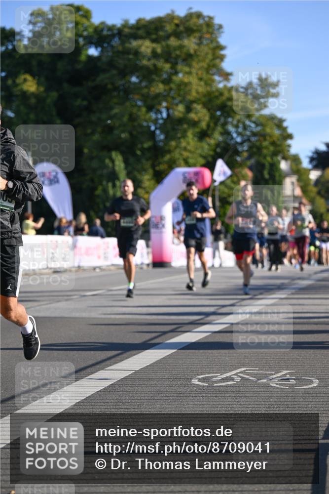 07.09.2025 - BARMER Alsterlauf Dr. Thomas Lammeyer http://msf.ph/oto/8709041 07.09.2025 09:32:29 Laufen  meine-sportfotos.de