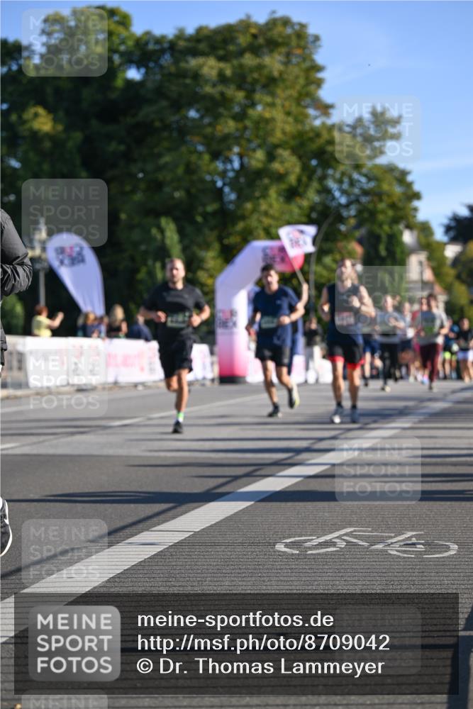 07.09.2025 - BARMER Alsterlauf Dr. Thomas Lammeyer http://msf.ph/oto/8709042 07.09.2025 09:32:29 Laufen  meine-sportfotos.de