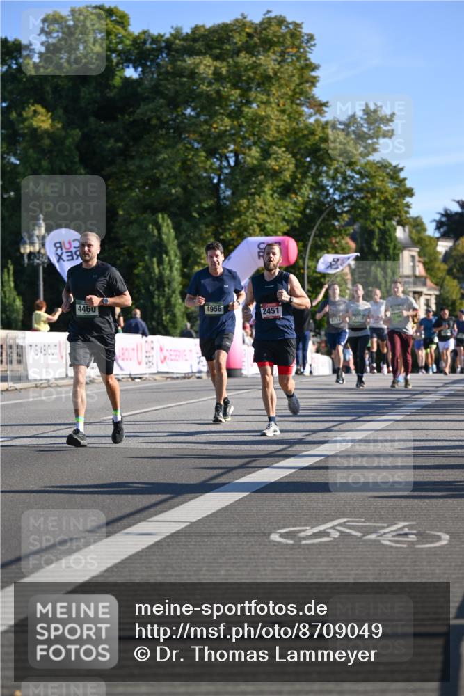 07.09.2025 - BARMER Alsterlauf Dr. Thomas Lammeyer http://msf.ph/oto/8709049 07.09.2025 09:32:30 Laufen 4460, 4956, 2451 meine-sportfotos.de