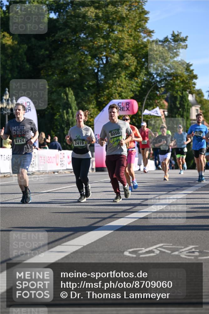 07.09.2025 - BARMER Alsterlauf Dr. Thomas Lammeyer http://msf.ph/oto/8709060 07.09.2025 09:32:34 Laufen 8174, 2419, 8050, 2032, 5742 meine-sportfotos.de
