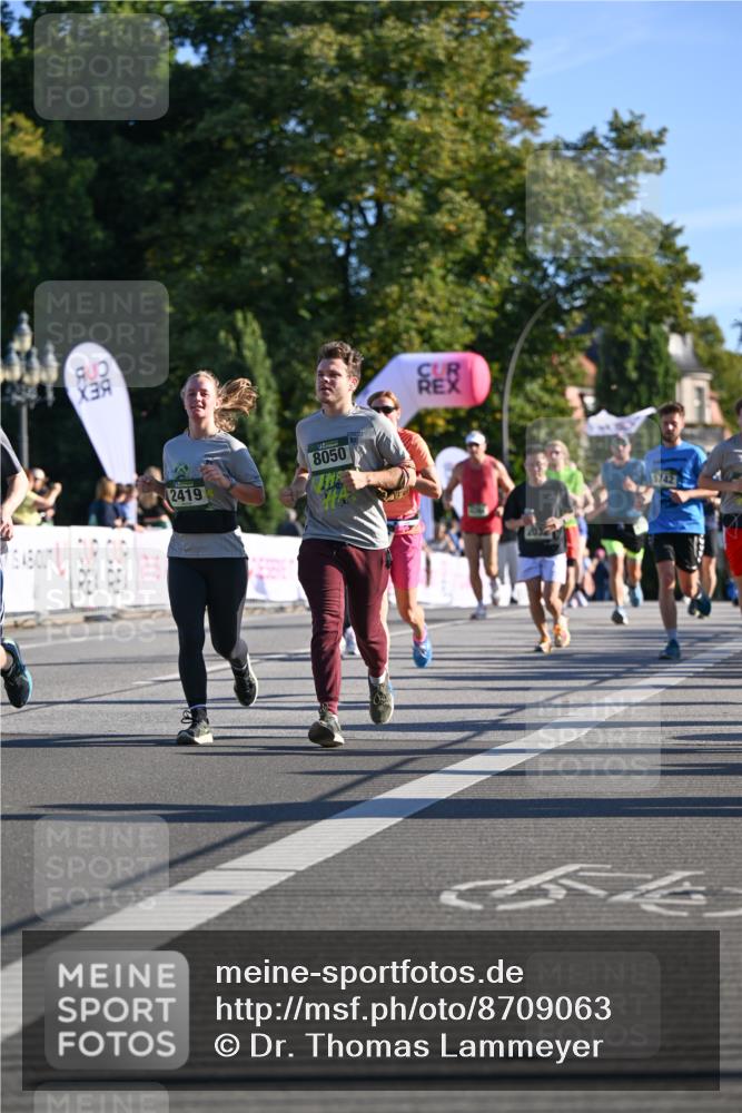 07.09.2025 - BARMER Alsterlauf Dr. Thomas Lammeyer http://msf.ph/oto/8709063 07.09.2025 09:32:35 Laufen 39, 2419, 8050, 5742 meine-sportfotos.de
