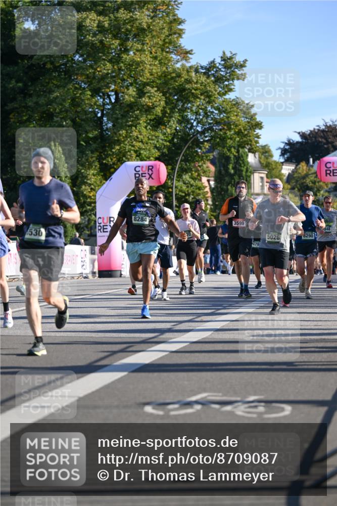 07.09.2025 - BARMER Alsterlauf Dr. Thomas Lammeyer http://msf.ph/oto/8709087 07.09.2025 09:32:41 Laufen 530, 8284, 20, 3599, 948, 5026, 8290, 479 meine-sportfotos.de